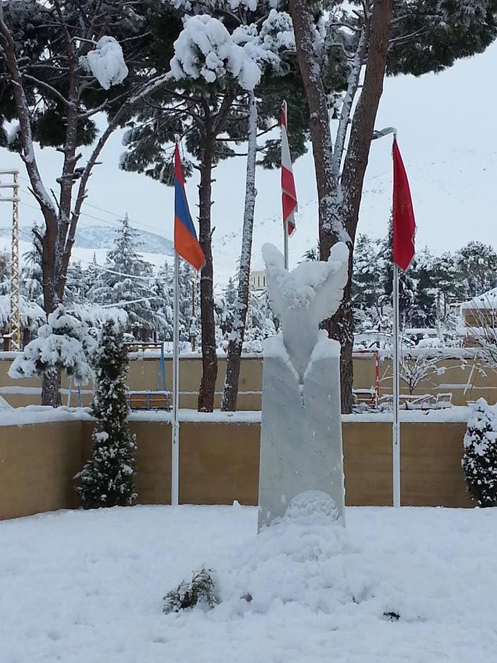 011115_ainjar2