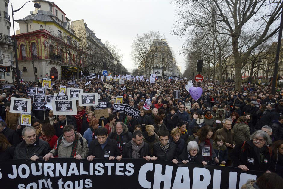 11515La-marche-re-publicaine-a-Paris9