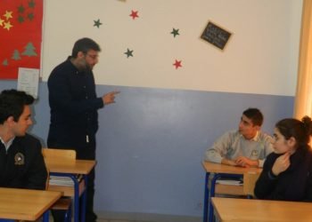 Ակադեմական Ումիթ Քուրթ Կ՛այցելէ Ս. Խաչ-Հարպոյեան Վարժարան