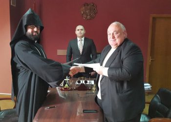 Մեծի Տանն Կիլիկիոյ Կաթողիկոսութեան Դպրեվանքին Եւ Երեւանի Պետական Համալսարանին Միջեւ Համաձայնագիր