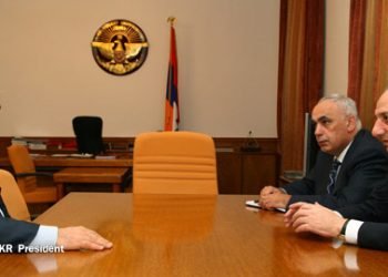 Նախագահ Բակօ Սահակեան Հանդիպում Ունեցած Է ՀՅԴ Բիւրոյի Ներկայացուցիչ Հրանդ Մարգարեանին Հետ
