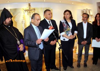 Սփիւռքի Նախարար Հրանուշ Յակոբեանի Հովանաւորութեամբ Եւ Ներկայութեամբ` Րաֆֆի Թոքաթլեանի Քանդակներու Եւ Գեղանկարներու Ցուցահանդէսի Բացում