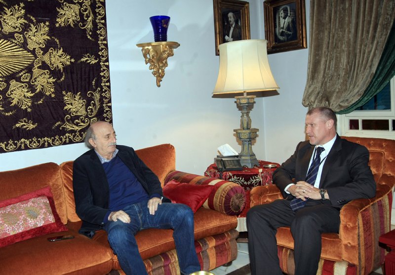 Ժոմպլաթ եւ Մայլզ