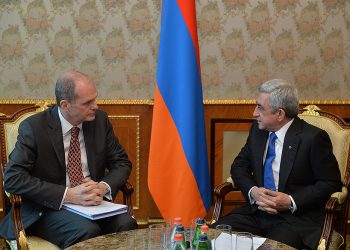 Միջազգային Դրամական Ֆոնտի Ղեկավարը  Տեսակցեցաւ Հայաստանի Ղեկավարութեան Հետ