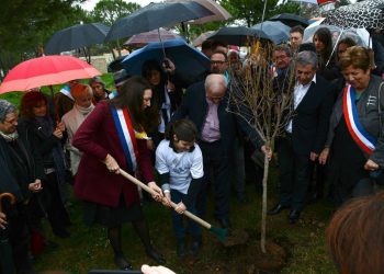 100 Տարի 100 Ծառ. Մարսէյի Մէջ` Ցեղասպանութեան Զոհերու Յիշատակին Նուիրուած Զբօսայգի