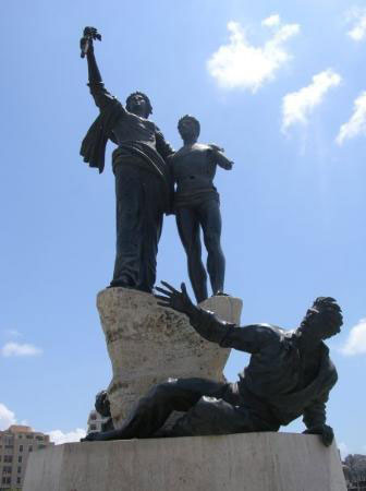 5-06-15_place-des-martyrs