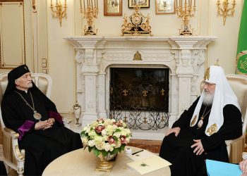 Ներսէս Պետրոս Ժթ. Պատրիարքին Հանդիպումը Քիրիլ Պատրիարքին Հետ