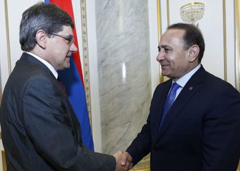 Լեհաստանի Նոր Դեսպանը Տեսակցեցաւ  Վարչապետ Աբրահամեանի Հետ