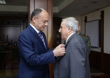 Հայրենի Կեանք