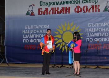 Հայկ Մխոյեանի Շքեղ Յաղթարշաւը Երգի Միջազգային Փառատօներում