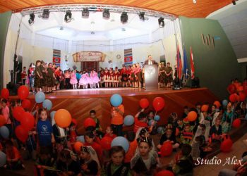 Ազգ. Եղիշէ Մանուկեան Քոլեճի 30-Ամեակը` Երգով Ու Պարով