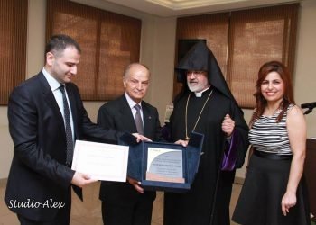 Բալուի Հայրենակցական Միութիւն.  Մեծարանքի Հանդիսութիւն` Նուիրուած  Յարութիւն Խաչատուրեանի Ազգային  Միութենական 60-Ամեայ Գործունէութեան