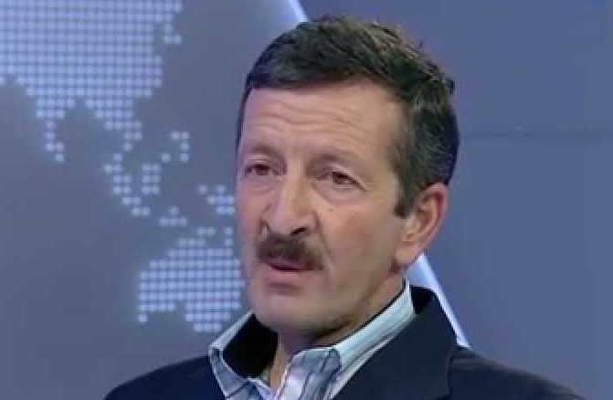 GaroManjikian01