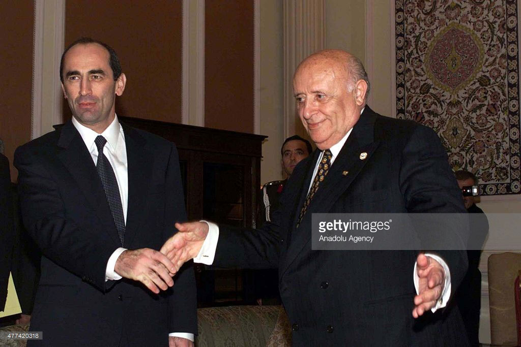 Kocharian-Demirel,-November-1999,-OSCE-Summit-in--Istanbul