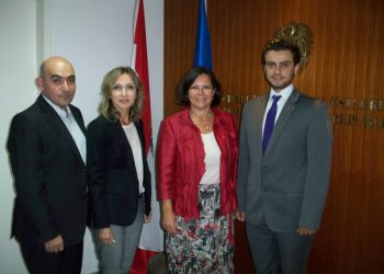 Հաղորդագրութիւն