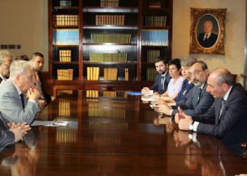 Նախագահ Սահակեան Բրիտանիոյ Մէջ Տեսակցեցաւ Հայ Աւանդական Կուսակցութիւններու Ներկայացուցիչներուն Հետ