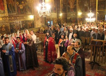 Գաղութէ Գաղութ