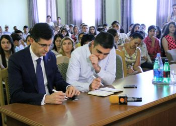 Հայրենի Կեանք