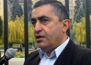 Ռուստամեան. «Սահմանադրական  Փոփոխութիւնները Փրկութեան  Դուռ Կը Բանան»