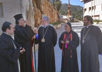 Արամ Ա. Կաթողիկոս Ընդունեց Եունան Պատրիարքը