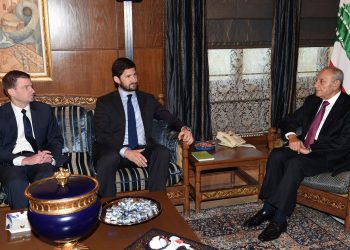 Պըրրի Ընդունեց Ամերիկացի Պետական  Պաշտօնատար Մը Եւ Ապահովական  Կառոյցի Պատասխանատուներ