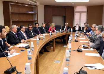 Արտաքին Յարաբերութիւններու Յանձնախումբը  Հանդիպում Մը Ունեցաւ Մորենոյի Հետ