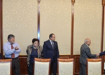 Նախագահ Սերժ Սարգսեան Հանդիպում Ունեցած Է  Հանրային Խորհուրդի Ներկայացուցիչներուն Հետ