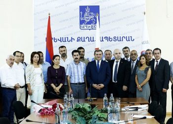 Վանի, Տիգրանակերտի Եւ Պիթլիսի  Քաղաքապետները Պատրաստակամ Են  Երեւանի Հետ Կապը Ամրապնդելու