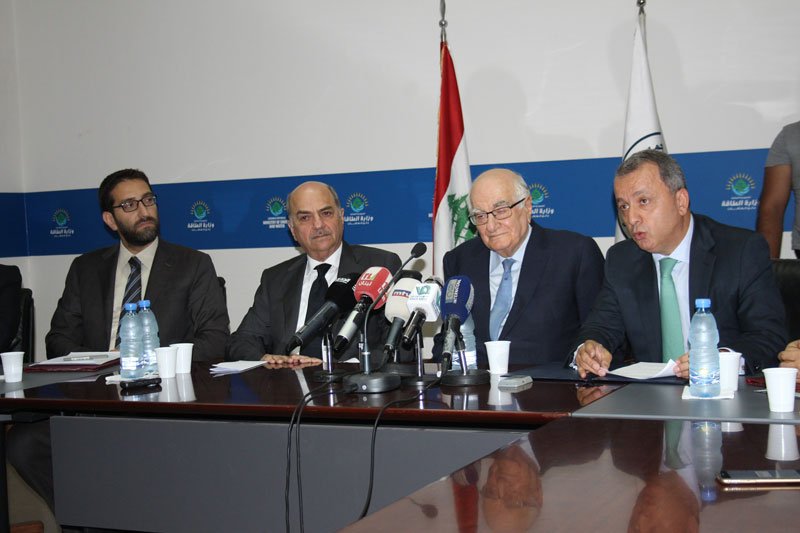 nazarian_signing_8-21-15