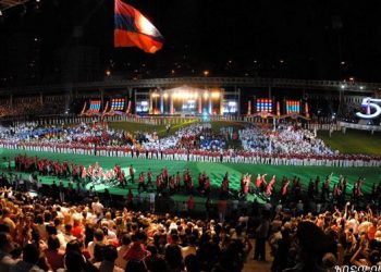 Երկու Լուսաւոր Ներկայութիւն
