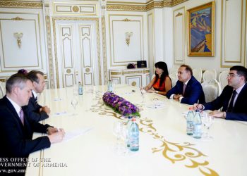 Աբրահամեան Ընդունեց Հայաստանի Մէջ Պիելոռուսիոյ Դեսպանը