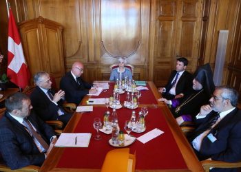 Արամ Ա. Կաթողիկոս Հանդիպում Ունեցաւ Զուիցերիոյ Ծերակոյտի Նախագահին Հետ