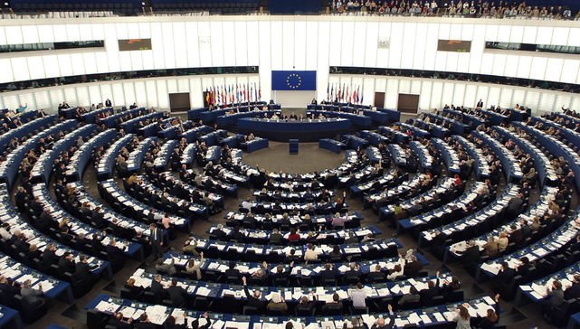 Parlamento-Europeo_ECDIMA20150908_0006_20