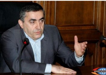 Ռուստամեան. «Մեր Այսօրուան «Այո»-ն  Մեր Հետեւողական «Ոչ»-ն Է 95 Թուականի  Հակաժողովրդական Սահմանադրութեանը»