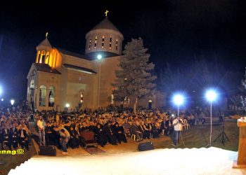 Հովանաւորութեամբ Եւ Ներկայութեամբ Արամ Ա. Կաթողիկոսին. Հայութիւնը Մեծ Շուքով Տօնեց Մուսա Լերան Հերոսամարտին 100-Ամեակը Եւ Այնճարի Հիմնադրութեան 75-Ամեակը