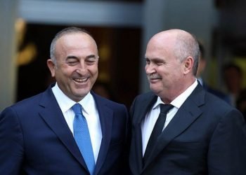 Սինիրլիօղլու` Թուրքիոյ  Արտաքին Գործոց Նախարար
