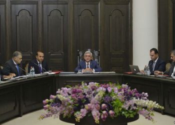 Նախագահը Գլխաւորած Է  Կառավարութեան Արտահերթ Նիստը