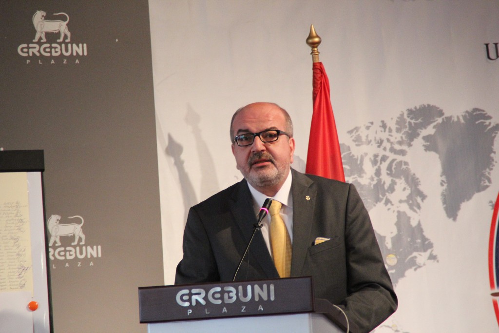 Գառնիկ Մկրտիչեան