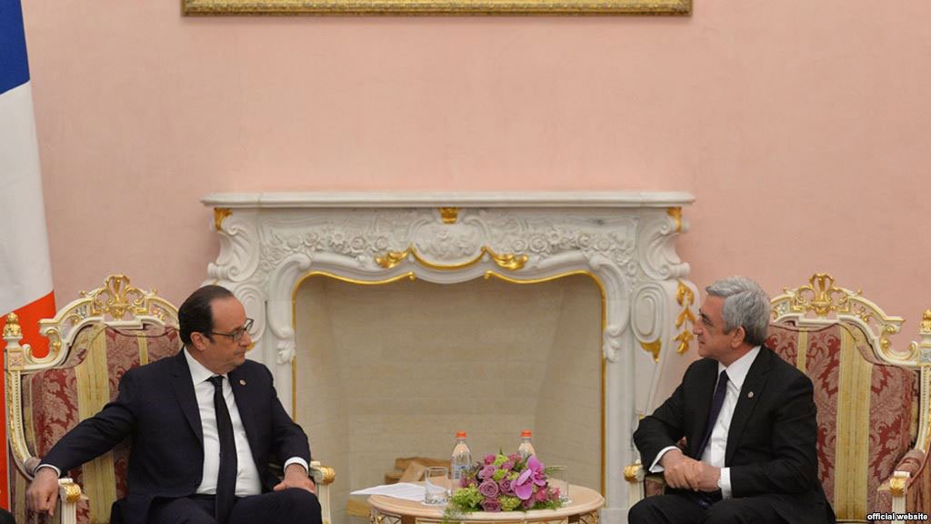 Hollande_10-23-15