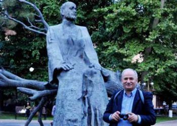 Թուրք Գրողը Կ՛երազէ Անգարայի Մէջ Տեսնել Հայոց Ցեղասպանութեան Զոհերու Յուշակոթող