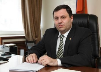 Հայաստանի Հանրապետութեան Կեդրոնական  Դրամատունը 2015-ի Համար Կը Նախատեսէ  2,5-3,8 Տոկոսի Տնտեսական Աճ