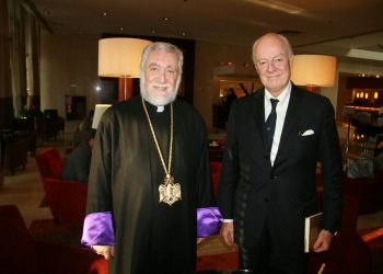 Արամ Ա. Կաթողիկոս Հանդիպում Ունեցաւ Սուրիոյ Հարցով ՄԱԿ-ի Յատուկ  Պատուիրակ Սթեֆան Տը Միսթուրայի Հետ