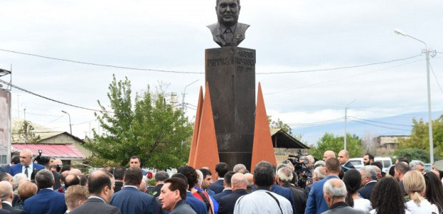 echmiadsin_10-14-15