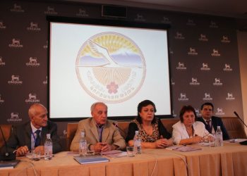 Հայրենի Կեանք