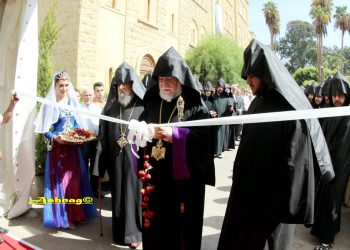 Արամ Ա. Կաթողիկոս Բացումը Կատարեց  Հայ Գիրքի 36-րդ Ցուցահանդէսին