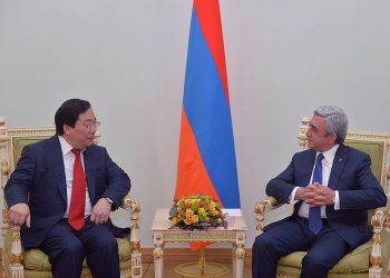 Նախագահ Սարգսեանին Իր Հաւատարմագիրները  Յանձնեց Հայաստանի Մէջ  Վիեթնամի Նոր Նշանակուած Դեսպանը