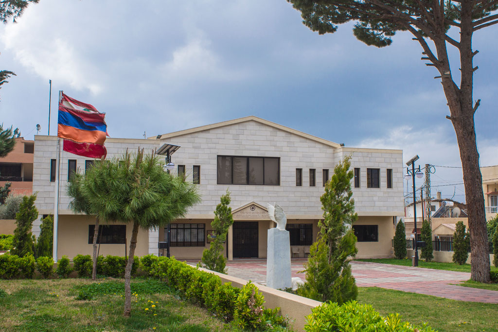 Այնճար-Քաղաքապետարանի-Նոր-Շէնքը