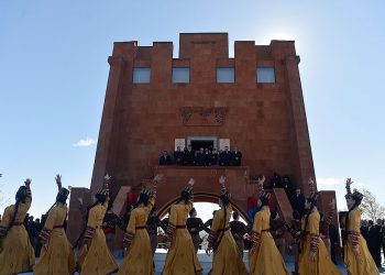 Հայրենի Կեանք