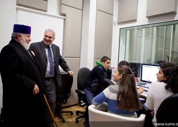 Հայրենի Կեանք