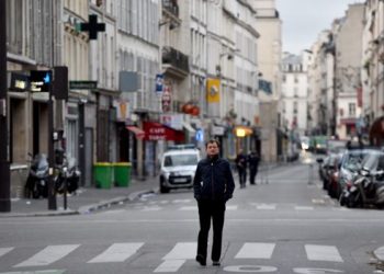 Փնտռելով Փարիզի Մէջ Մտերմիկ Հանգստութիւնը